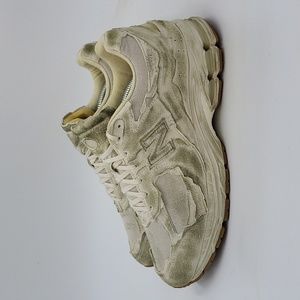 New Balance 2002R Protection Pack "Distressed"